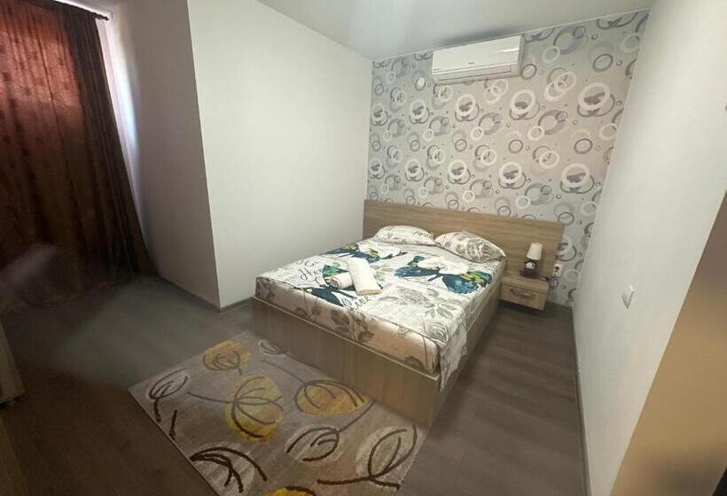 פנסיון Casă Clau