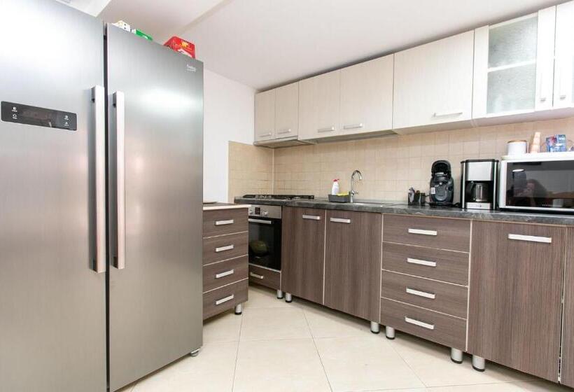 بنسيون Casa Mădălina