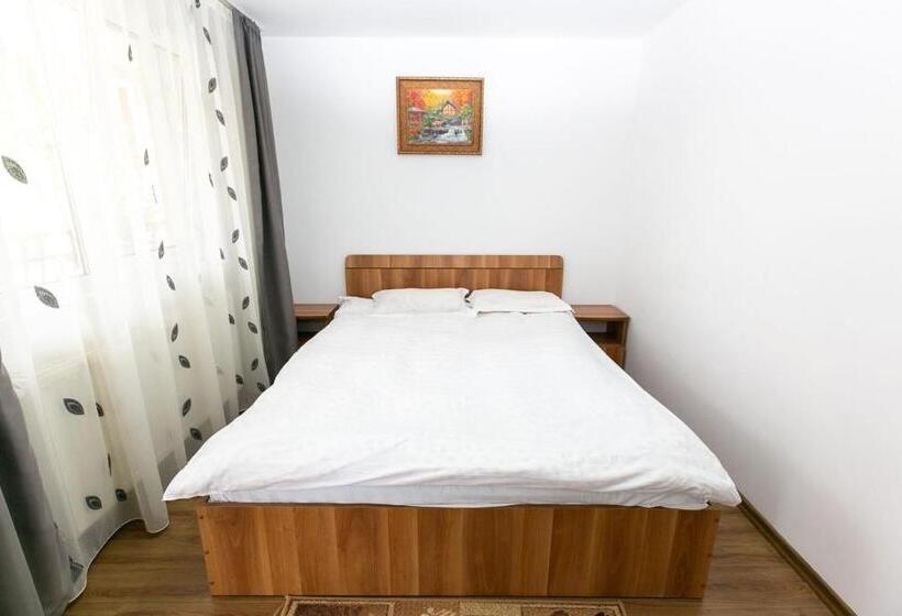 بنسيون Casa Mădălina