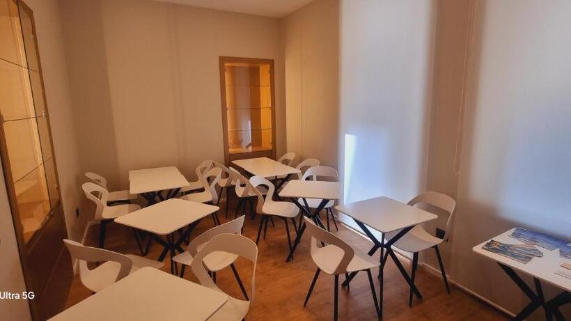 膳宿费 Eva Luxury Suite