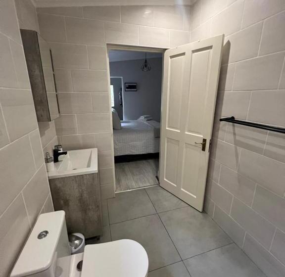 פנסיון Familia