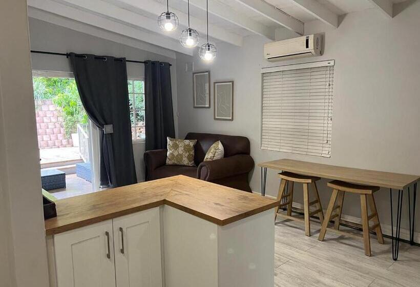 פנסיון Familia