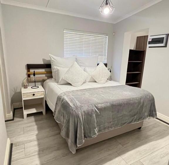 פנסיון Familia