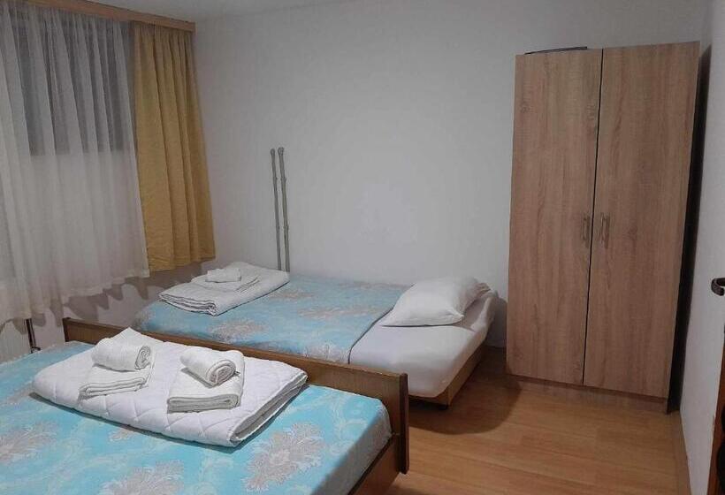 پانسیون Goshevski Apartment