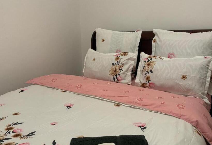 پانسیون Great Choice Guest House Parow