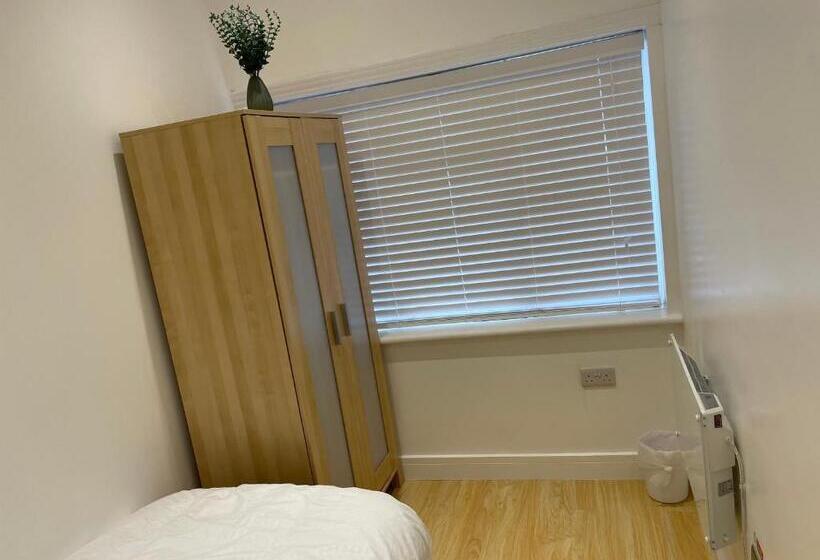 Пансион Lonsdale Place