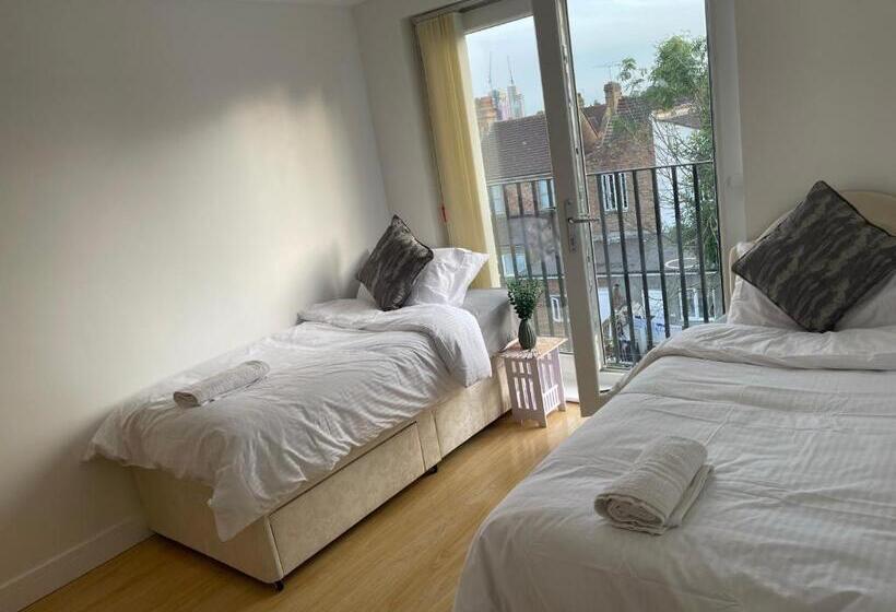 Пансион Lonsdale Place