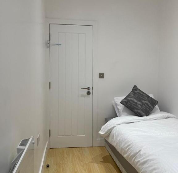 Пансион Lonsdale Place