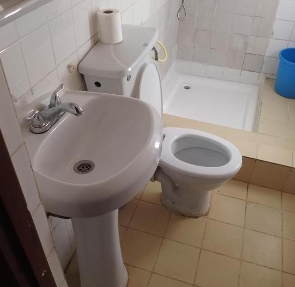 膳宿费 Lucia Guest House Lungi