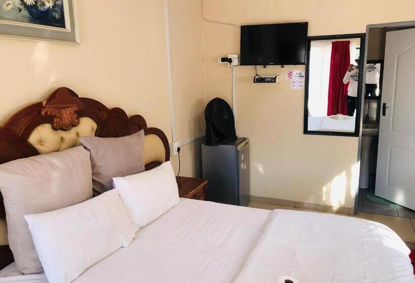 ペンション Mukwano Guesthouse