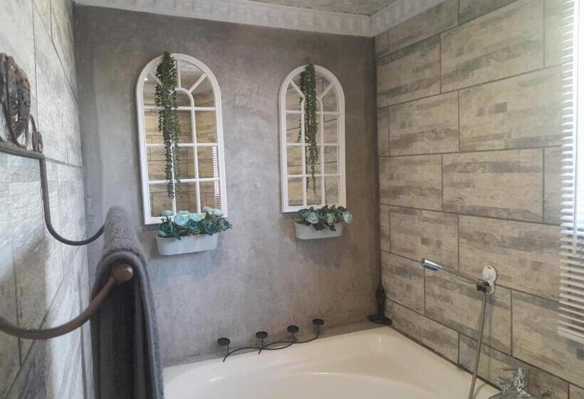 بنسيون Opiepad Guesthouse