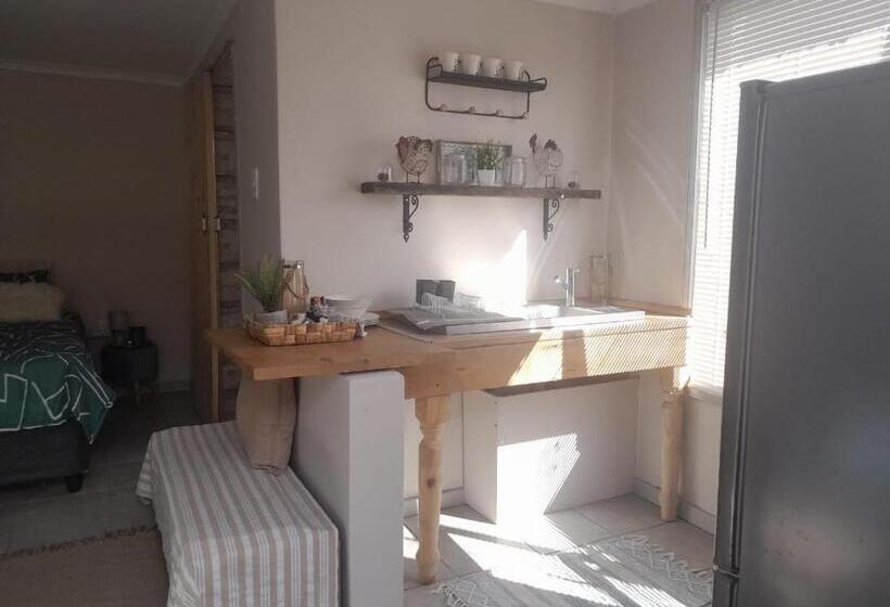 بنسيون Opiepad Guesthouse