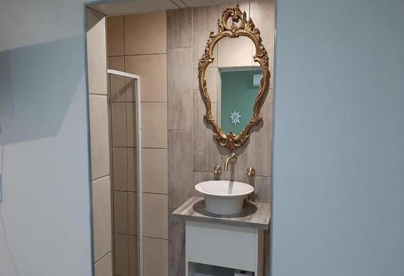 بنسيون Opiepad Guesthouse