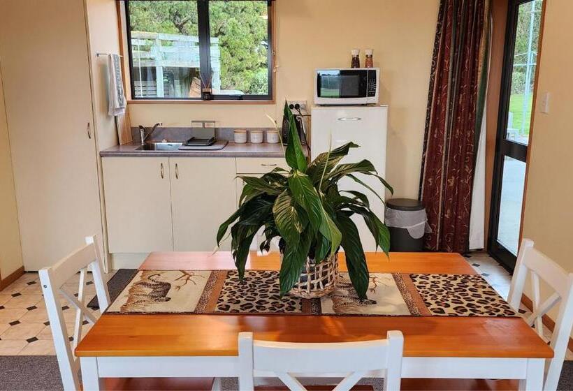 펜션 Paddock To Hutt