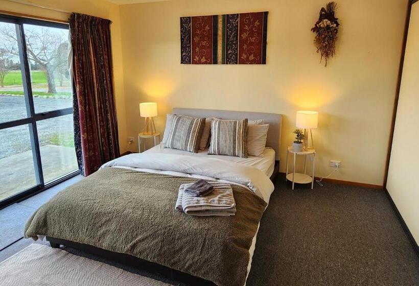 펜션 Paddock To Hutt