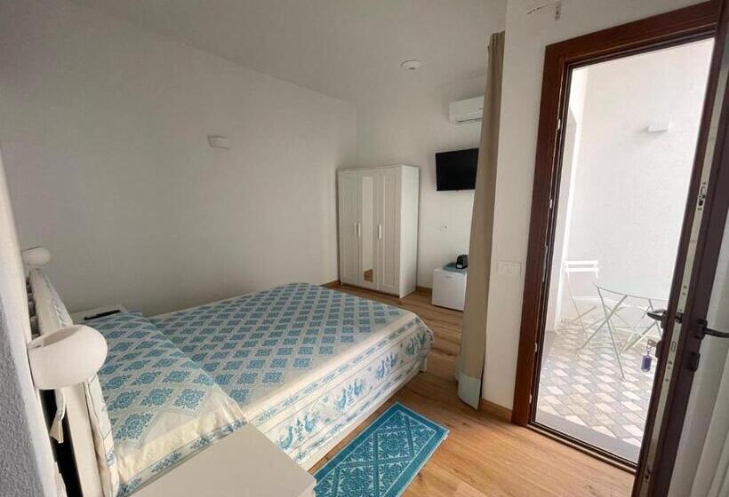 פנסיון Sa Troppa De Sos Chentu