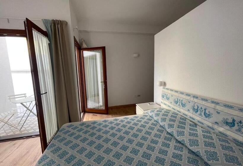 פנסיון Sa Troppa De Sos Chentu