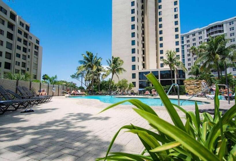 Pointe Estero Resort