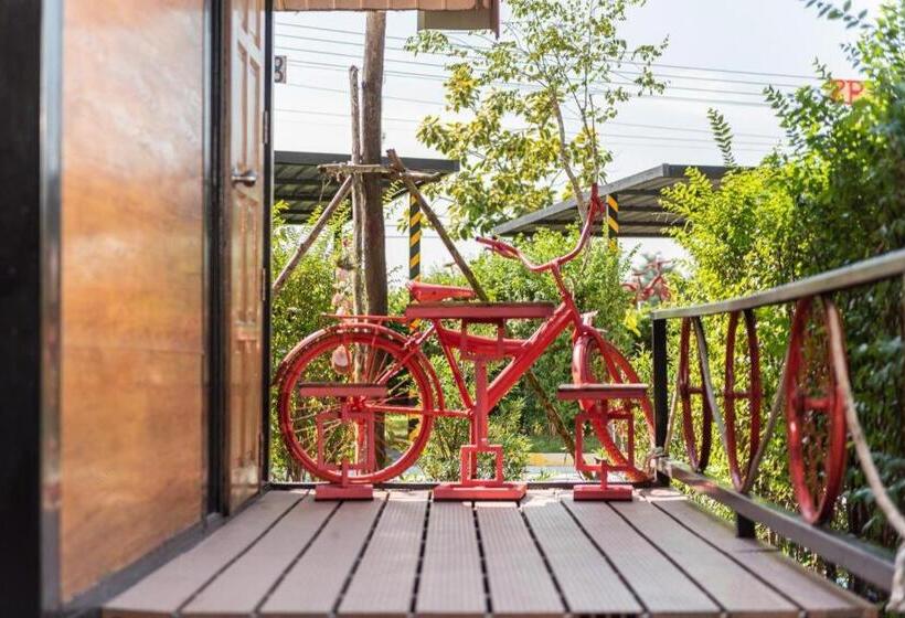 Red Bike Resort