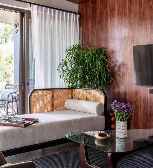 Ananda Cabin   Ezra Viniti Resort