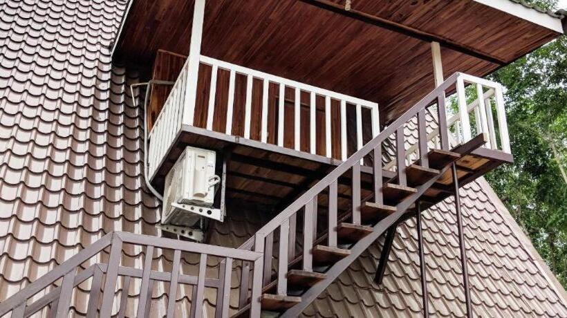 Resort Bansuanphuhong