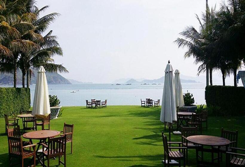 استراحتگاه Diamond Bay Golf And Villas