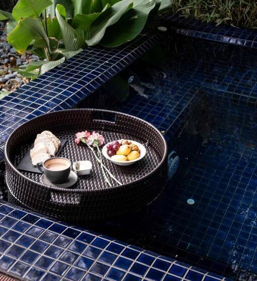 Shanti Cabin   Ezra Viniti Resort