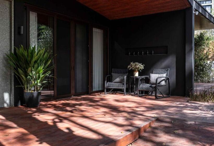 Shanti Cabin   Ezra Viniti Resort