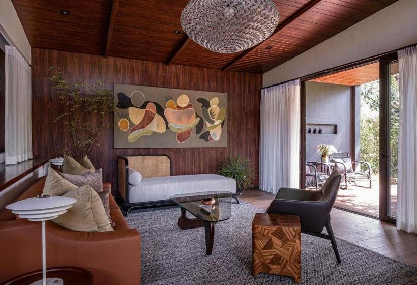 Shanti Cabin   Ezra Viniti Resort