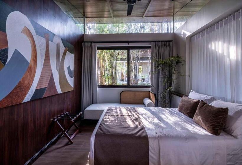 Vijaya Cabin   Ezra Viniti Resort