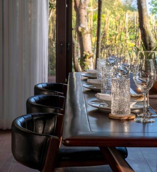 Vijaya Cabin   Ezra Viniti Resort