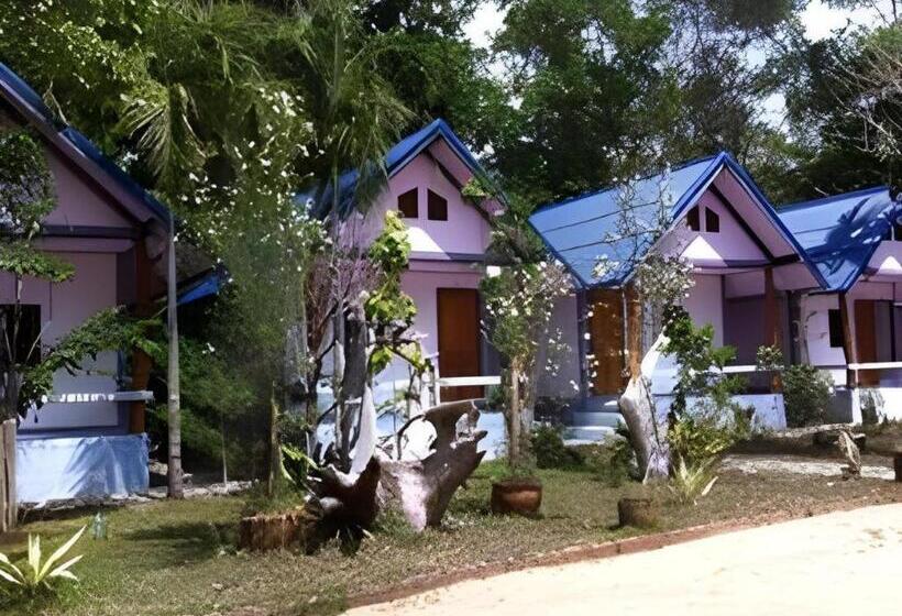 Roong Arun Resort