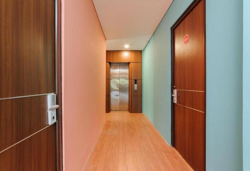 Sans Hotel Tajur Bogor