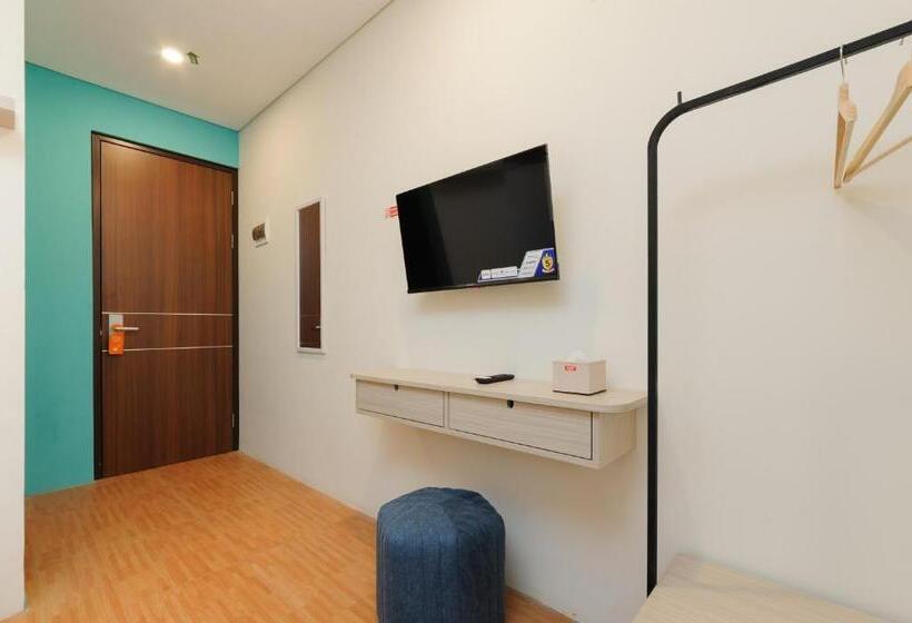 Sans Hotel Tajur Bogor