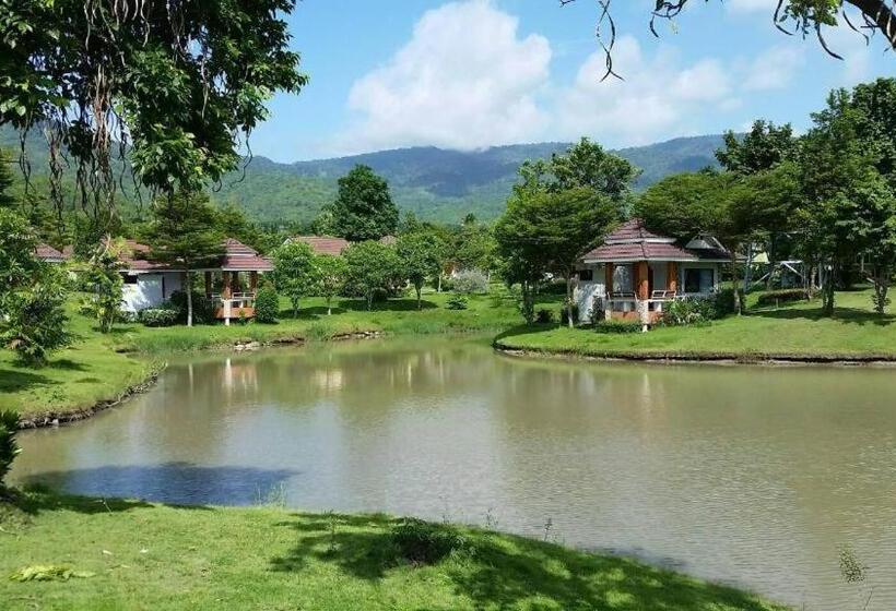 Tanaosri & Creekside Resort