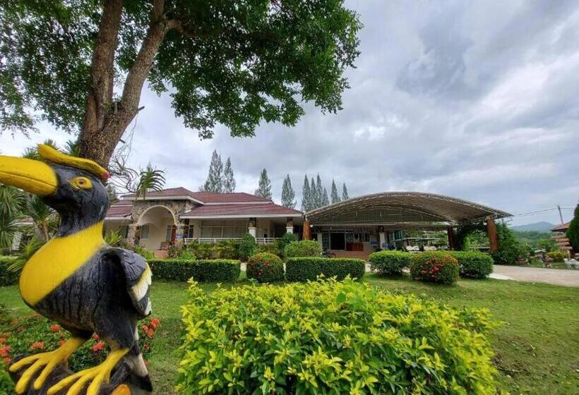 Tanaosri & Creekside Resort