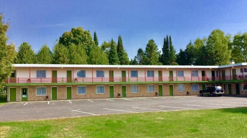 The Cedars Motel