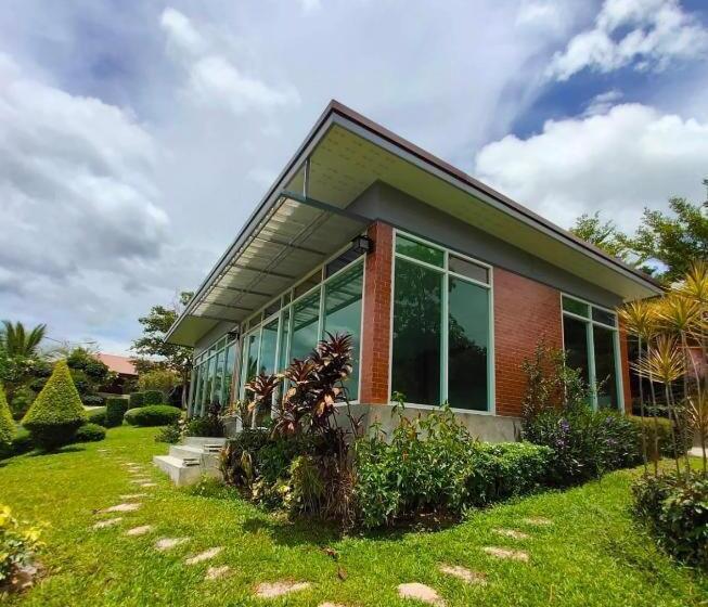 Tiamchanwanphen Resort