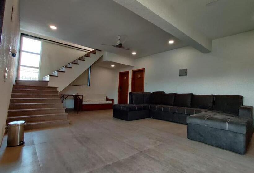 Wood Stock Acres Villa Resort