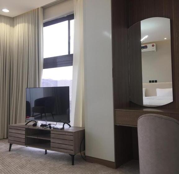 منتجع اورنايتس