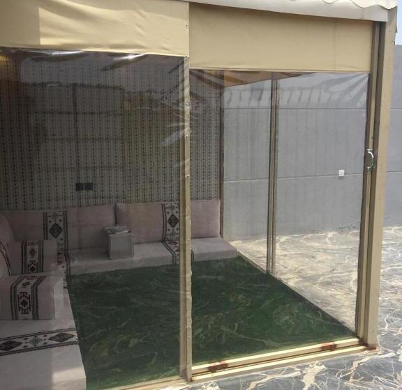 منتجع اورنايتس