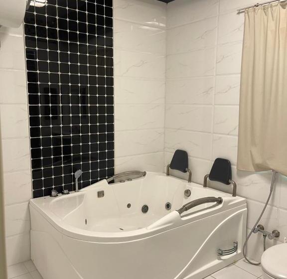 فندق الحنوة