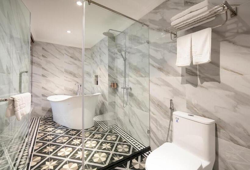 Acoustic Premium Hotel & Spa