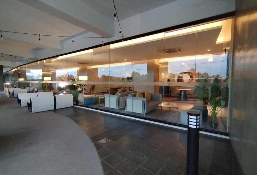 Aeontower Suites&hotel By Cmc