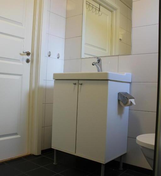 הוסטל Fårgården åsebol Vandrahem