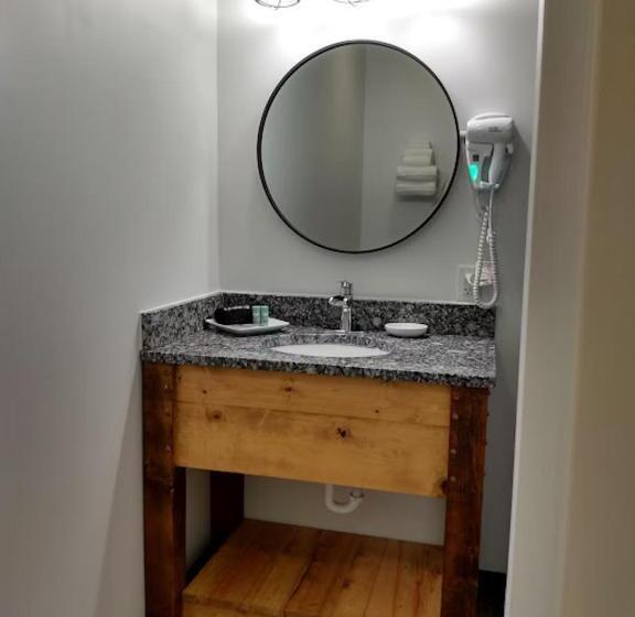 旅馆 Harbor View Inn Tawas