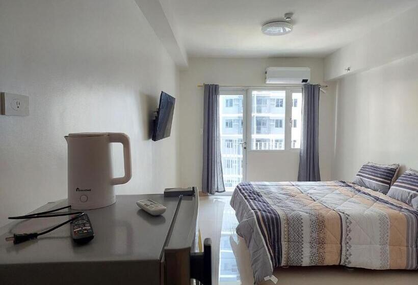 הוסטל Style Residence Condominium