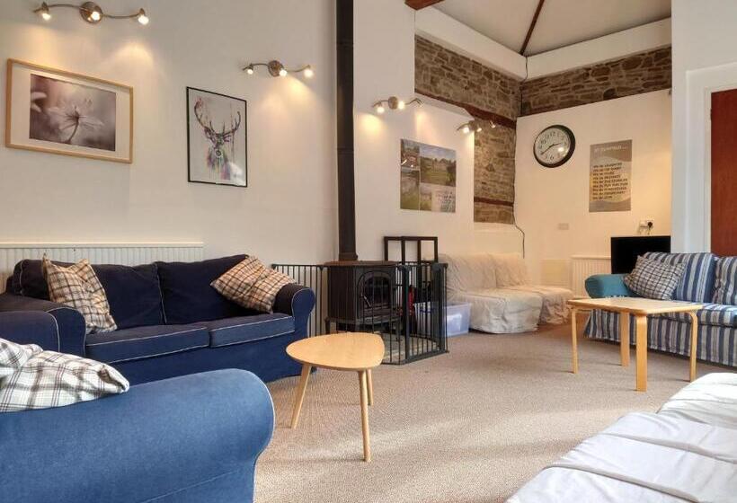 호스텔 The Stables