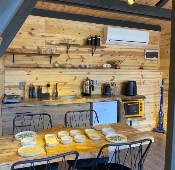 住宿加早餐  Bukrasuitbungalow