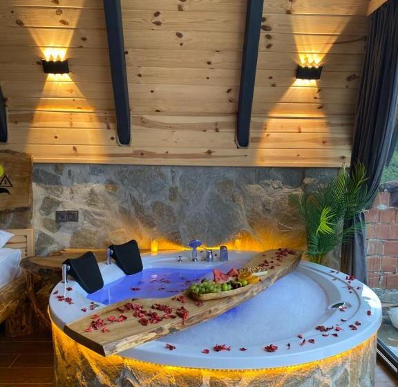 مبيت وإفطار Bukrasuitbungalow